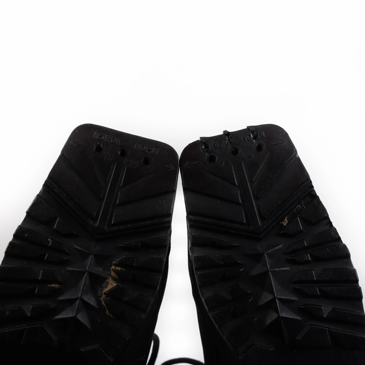 Karhu XCD Traverse Womens Boots | USED 5 Karhu XCD Traverse Womens Boots | USED - Image 5